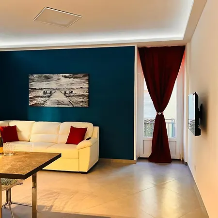 Apartment Splendido Trilocale In Centro Storico *