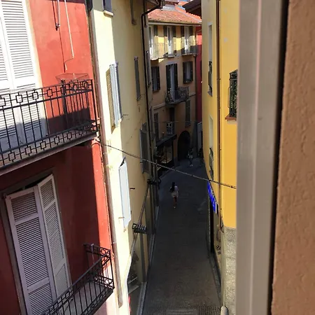 Beautiful Three-room In The Historic Center Appartement Verbania