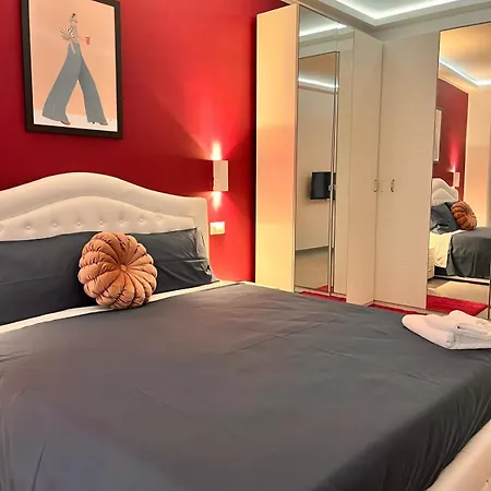 Beautiful Three-room In The Historic Center