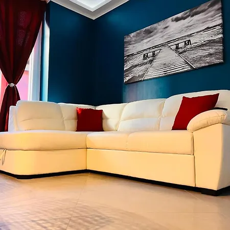 Apartment Splendido Trilocale In Centro Storico