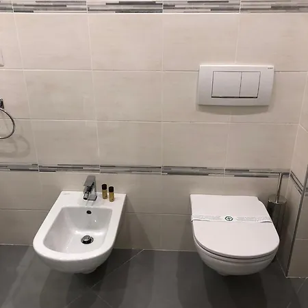 Splendido Trilocale In Centro Storico Apartment Verbania