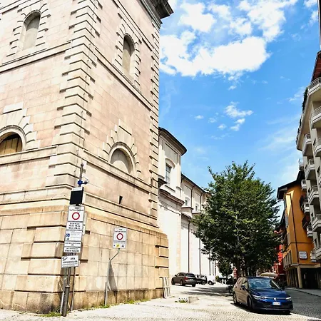 Splendido Trilocale In Centro Storico Apartment Verbania