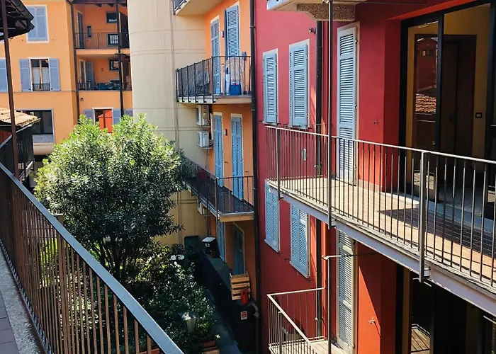 Apartament Beautiful Three-room In The Historic Center Verbania