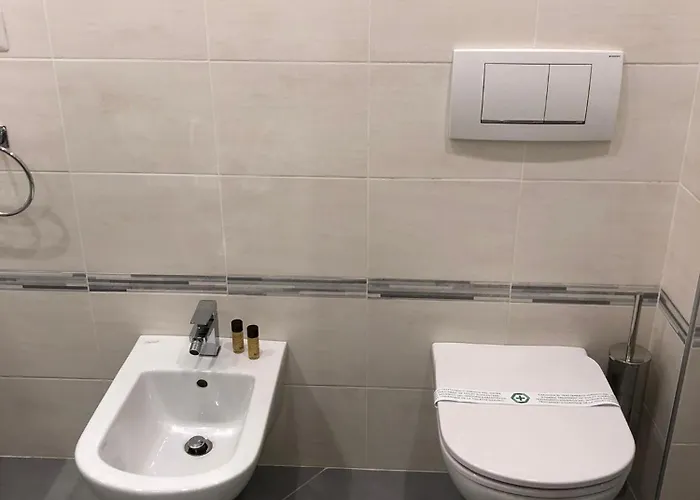 Beautiful Three-room In The Historic Center Apartament Verbania